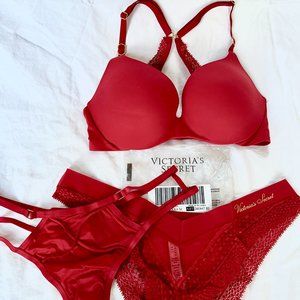 Super sexy 32C NWT NWOT Victoria’s Secret Incredible red bra & panties set V-Day